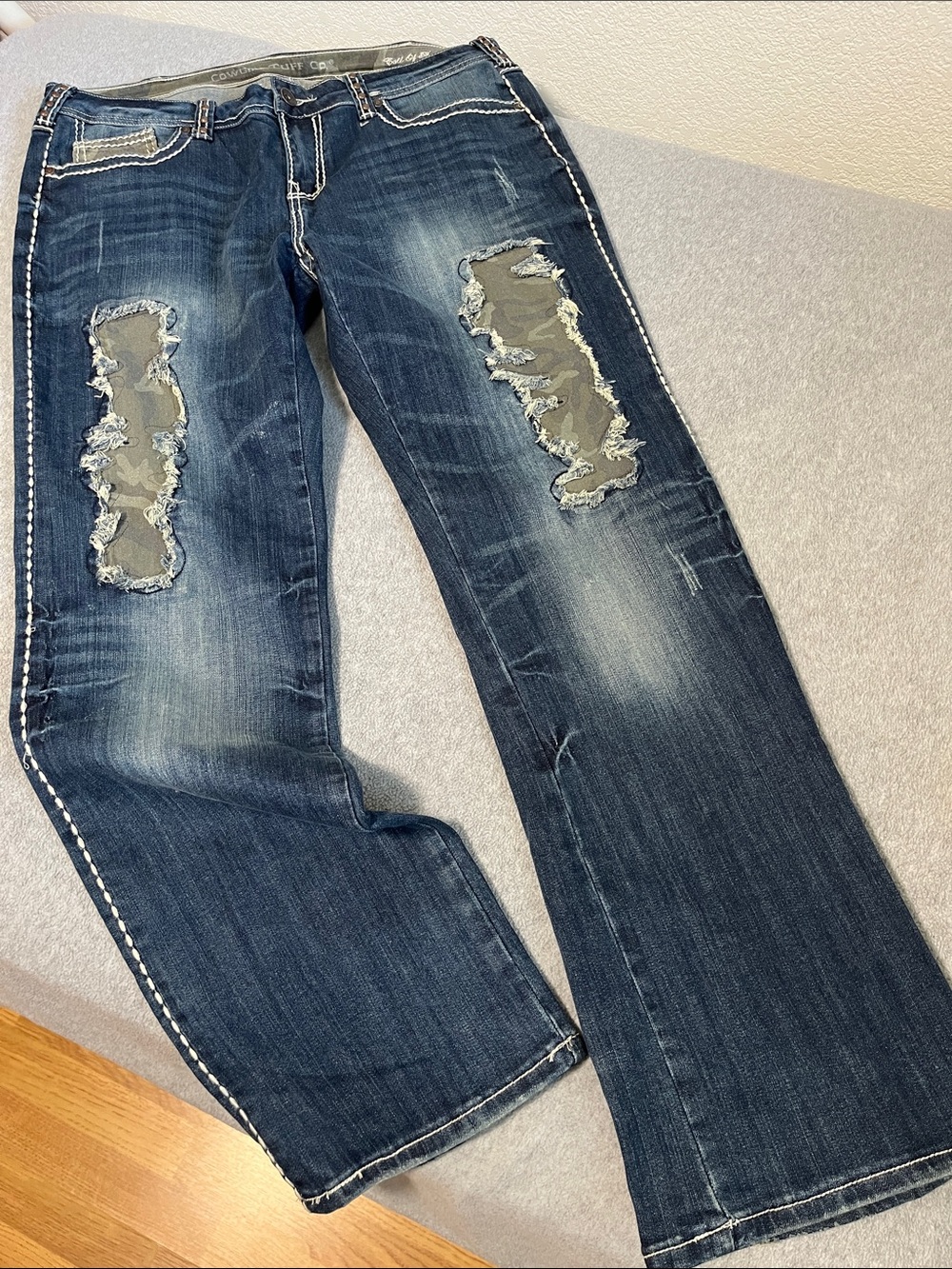 Cowgirl Tuff Western Jeans size 36 Camo Patch Rodeo Festival Boho